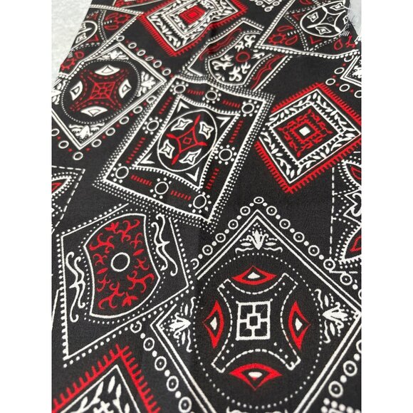 Black & Red Bandana Print Cotton Fabric 18x22" Pre-Cut Crafting Sewing Quilting - Picture 1 of 5